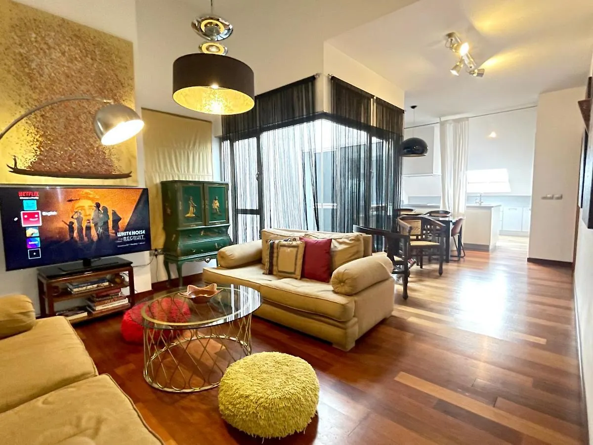 Atico En Plaza De La Constitucion 3 Bedrooms Málaga 0*,