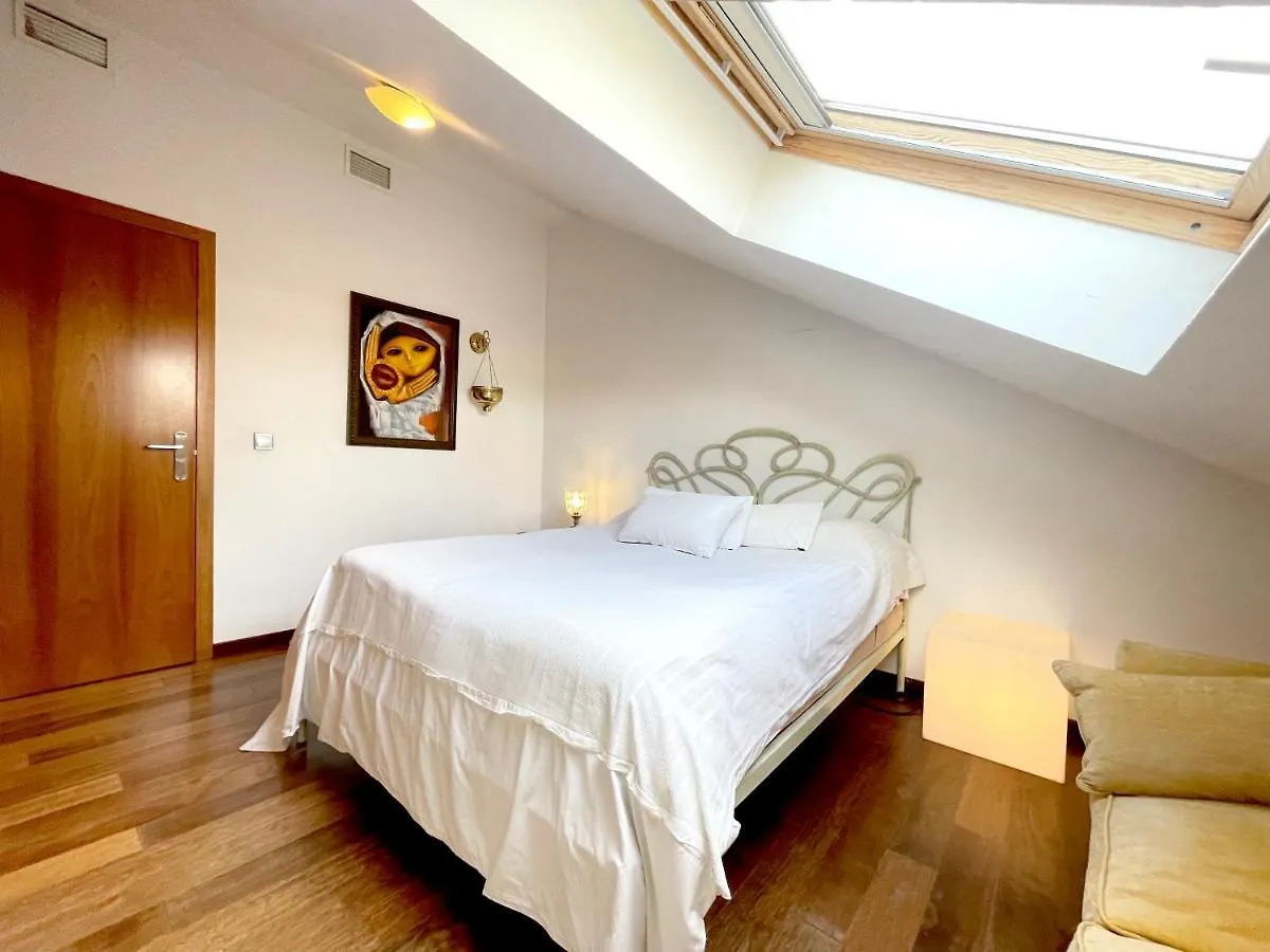 Atico En Plaza De La Constitucion 3 Bedrooms Malaga Spain
