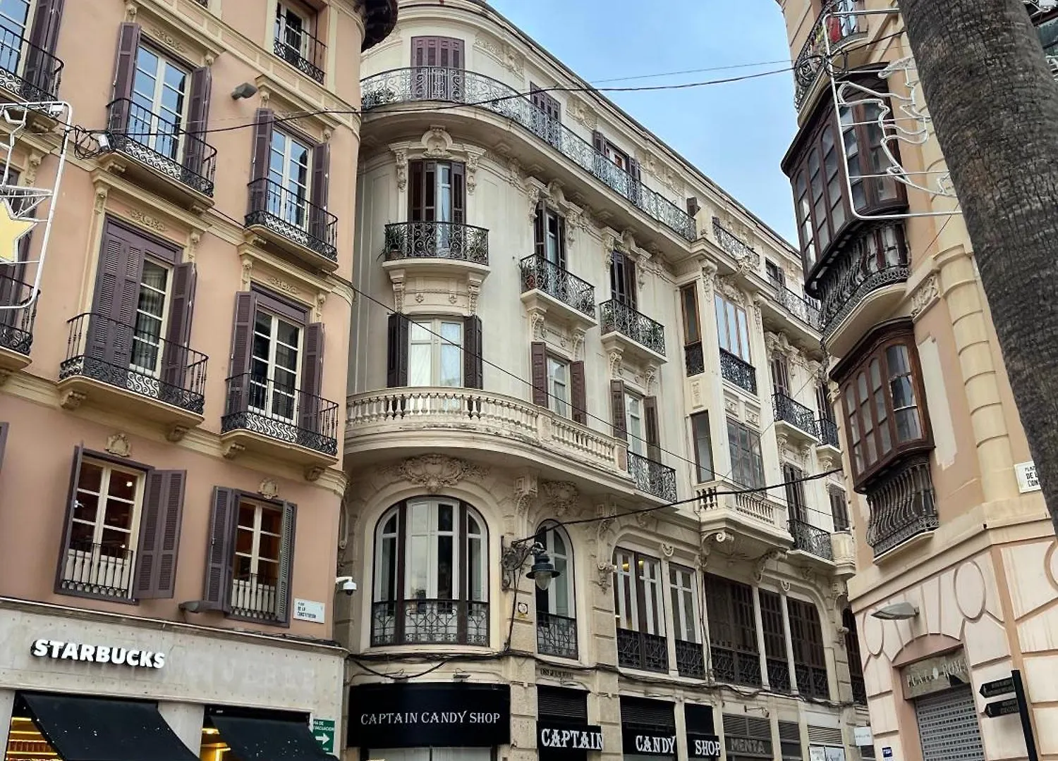Atico En Plaza De La Constitucion 3 Bedrooms Malaga Spain