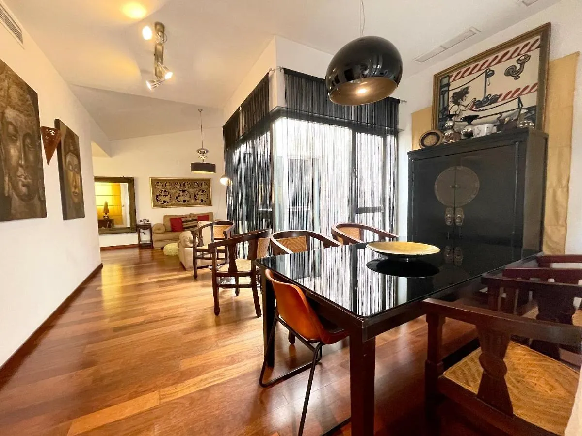 Atico En Plaza De La Constitucion 3 Bedrooms 말라가