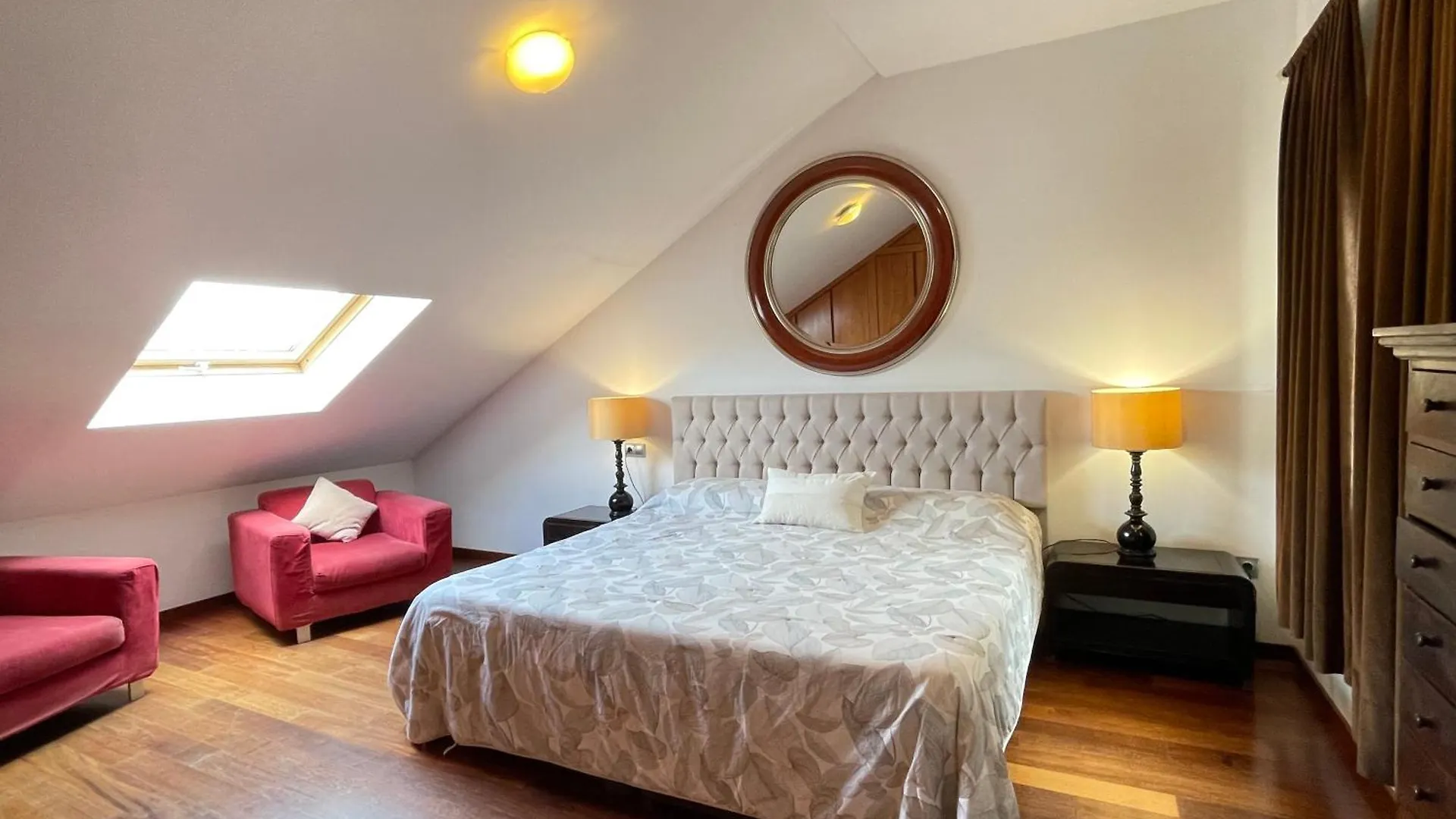 Atico En Plaza De La Constitucion 3 Bedrooms 말라가 0*,  스페인